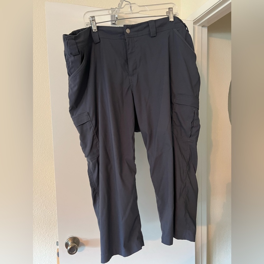 Duluth Women’s Plus Dry on the Fly Capris, Ink, 20W